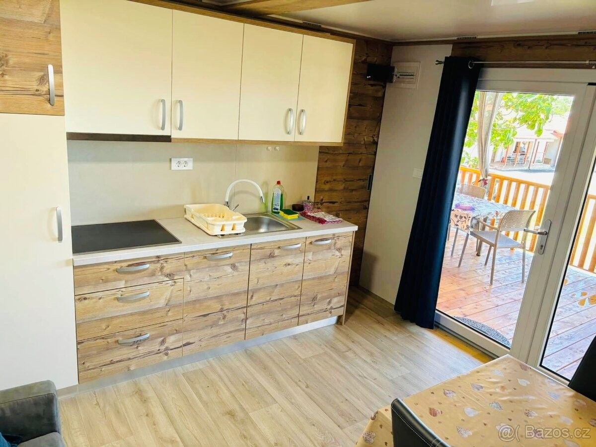 Prodej rodinný dům - 987 66, Zahraničí