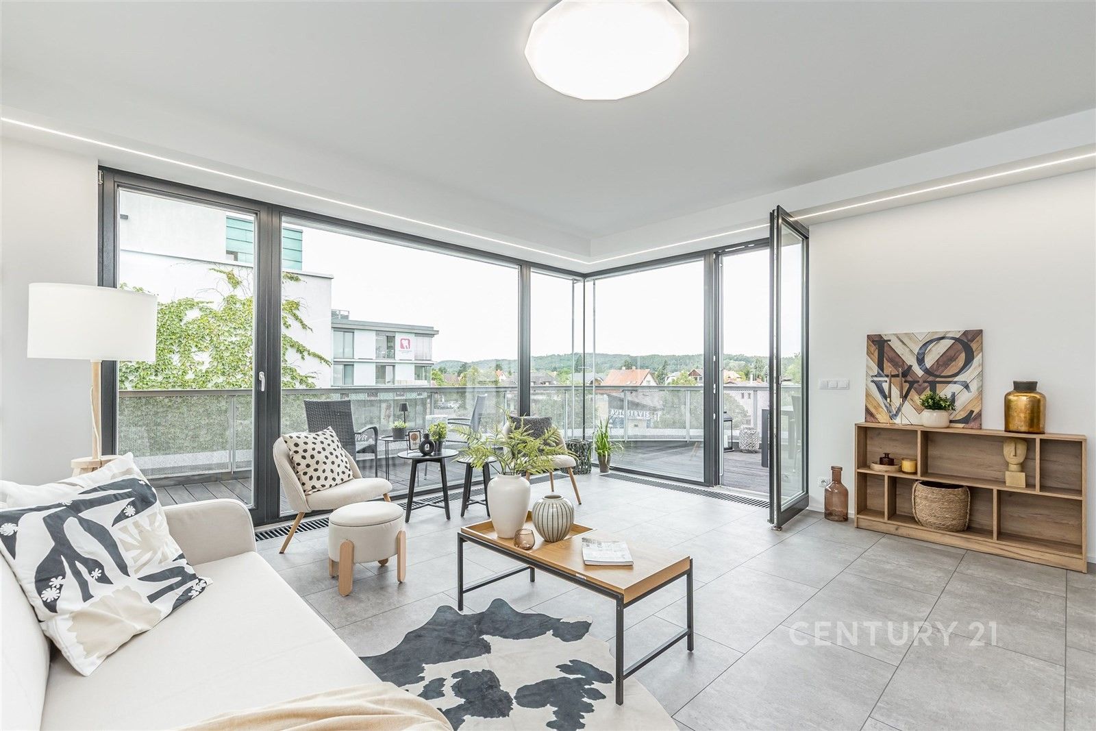 Prodej byt 4+kk - Táborská, Černošice, 210 m²