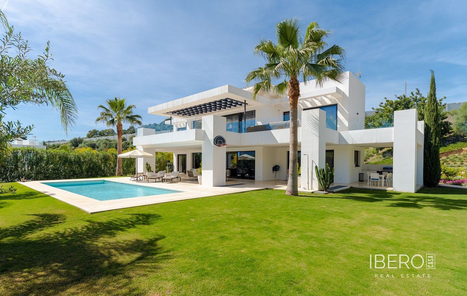 Rodinný dům · 637 m² · Nueva Andalucía, ES - 3