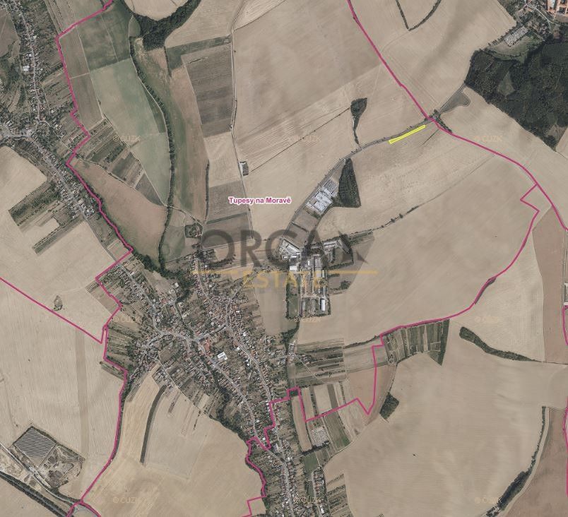 Prodej pozemek pro bydlení - Tupesy, 687 07