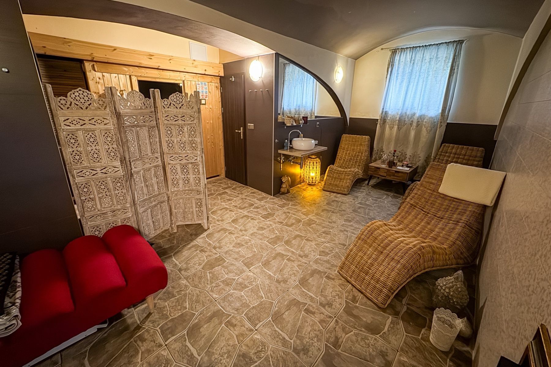 Obchodní prostory, Ke dvoru, Černolice - Černolice, Středočeský kraj, 40 m²
