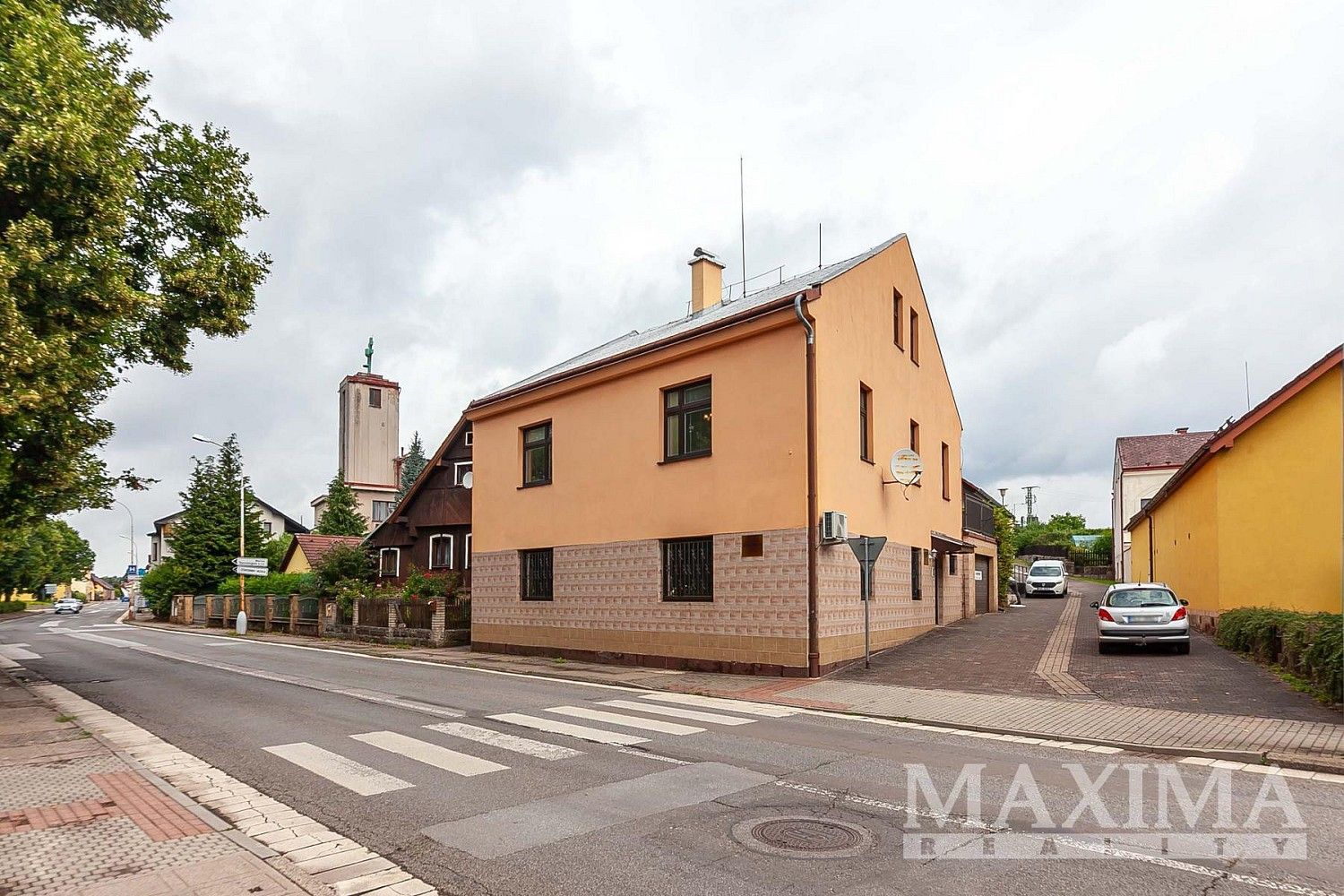 Rodinné domy, Lomnice nad Popelkou, okres Semily, Liberecký kraj, 285 m² - 1