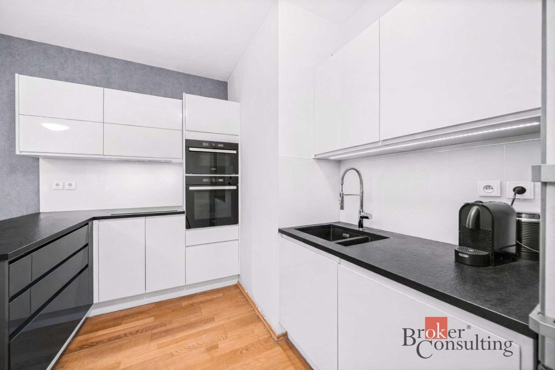 Byt 3+kk · 78 m² · Varhulíkové, Praha - 3