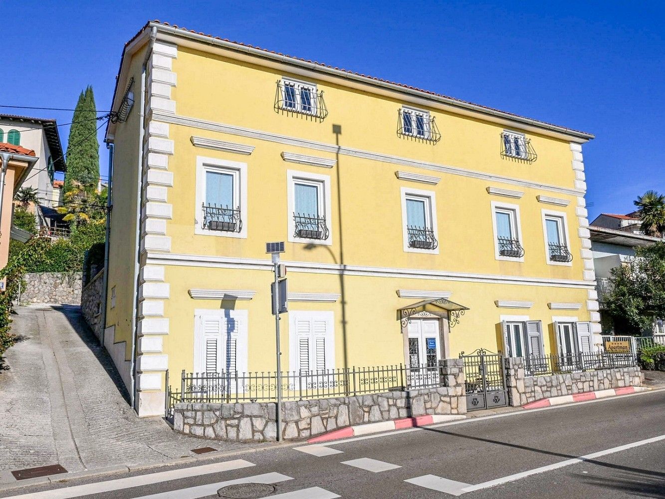 Rodinný dům, 320 m²