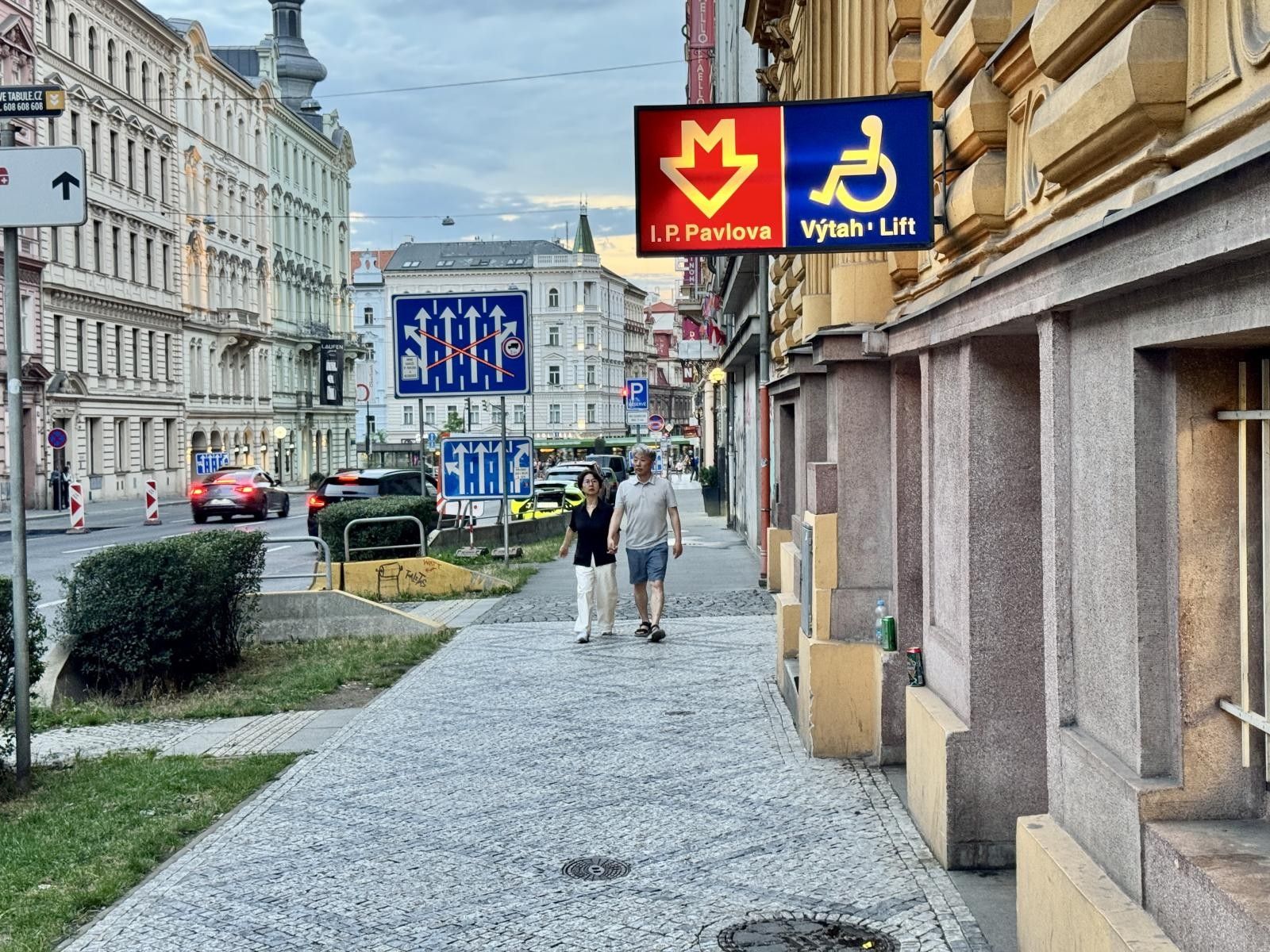 Pronájem byt 1+kk - Tyršova, Praha, 24 m²