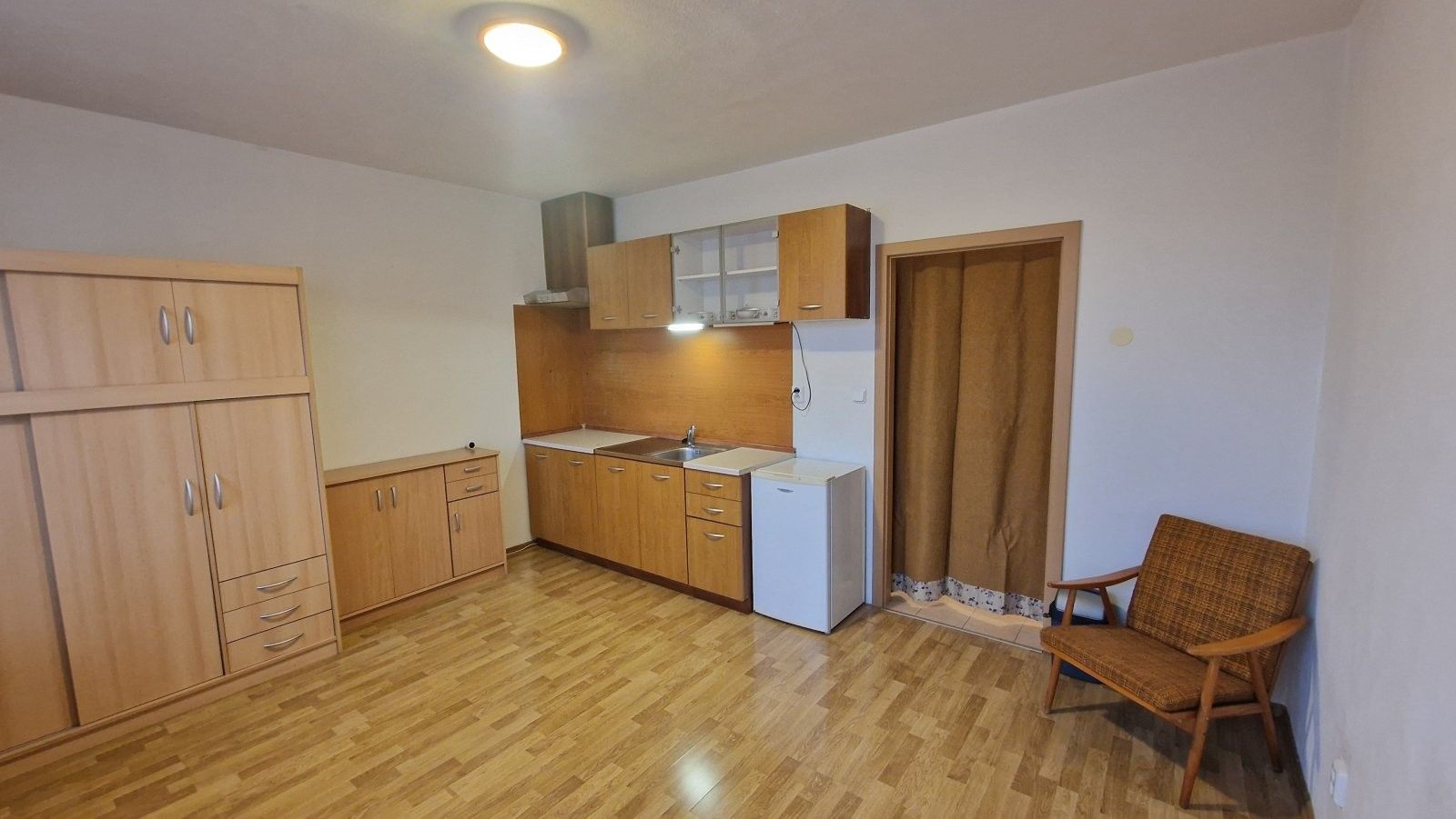 1+kk, Čižická, Štěnovice, 27 m²