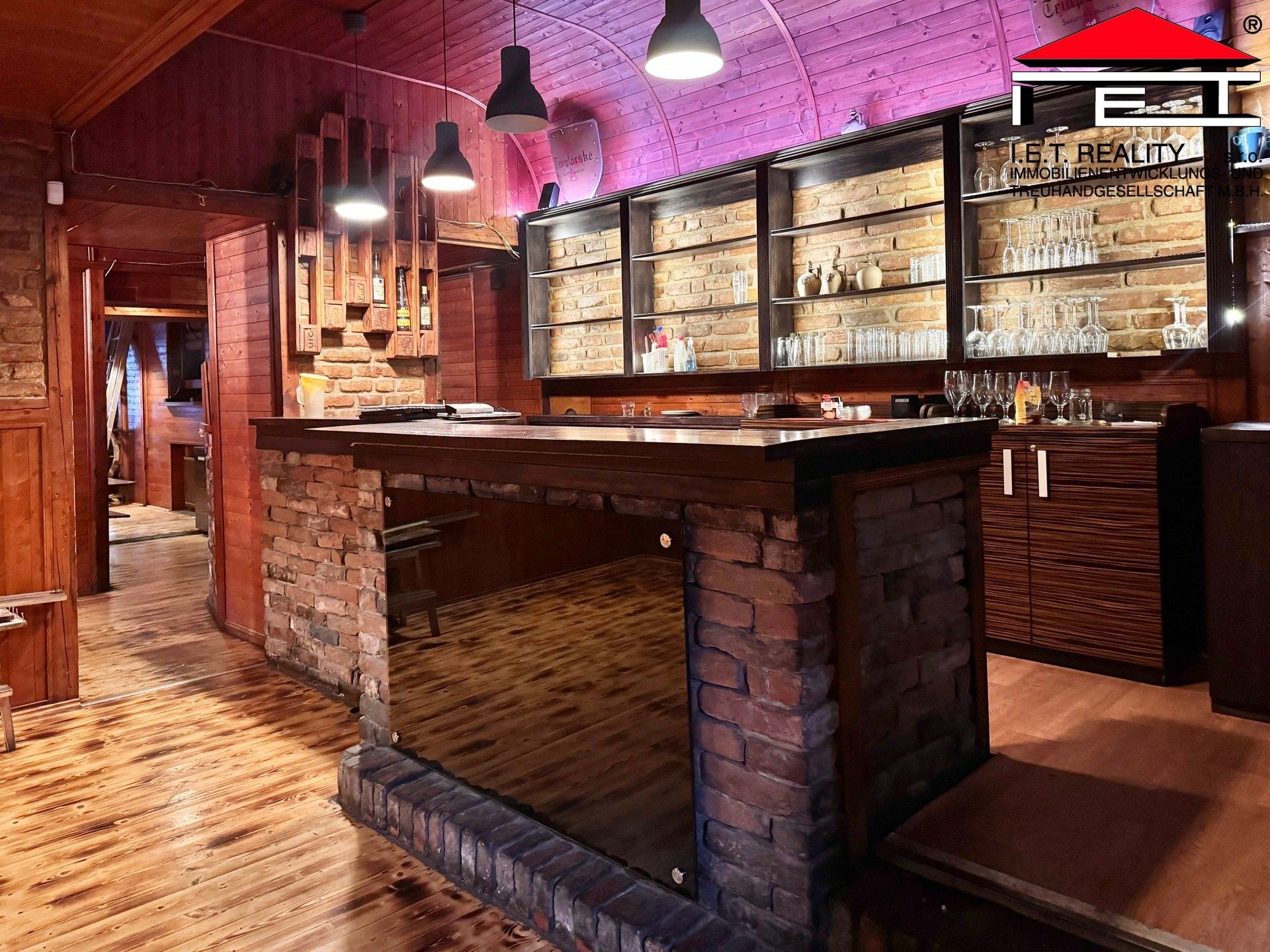 Pronájem restaurace - Kounicova, Brno, 330 m²