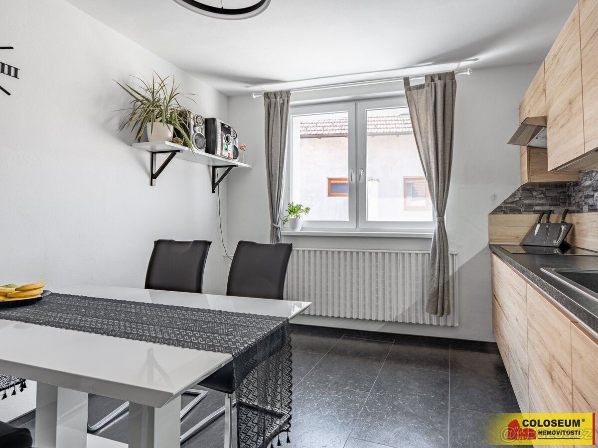 Prodej rodinný dům - Velké Pavlovice, 691 06