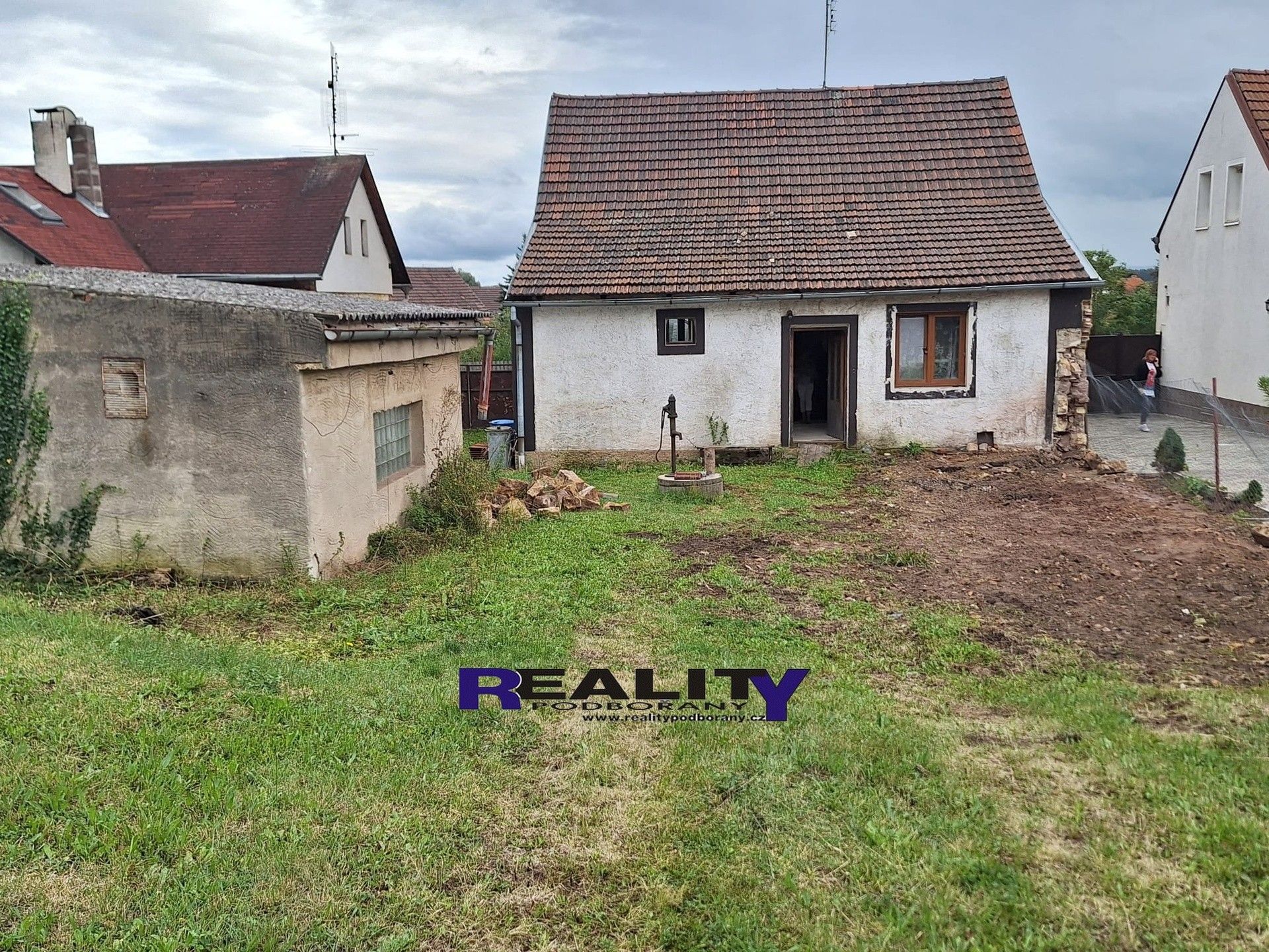 Prodej rodinný dům - Krupá, 363 m²