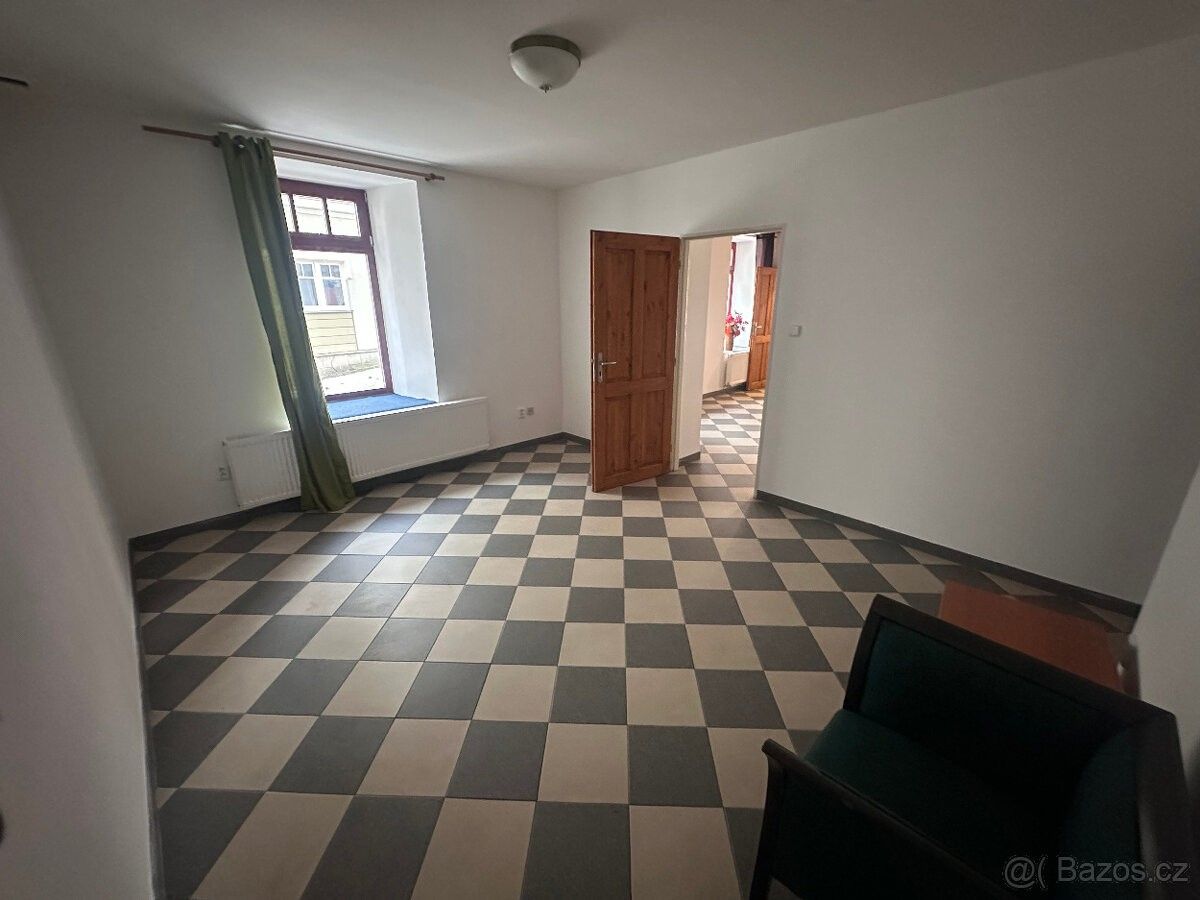 Obchodní prostory · Nová Paka, 509 01 - 4