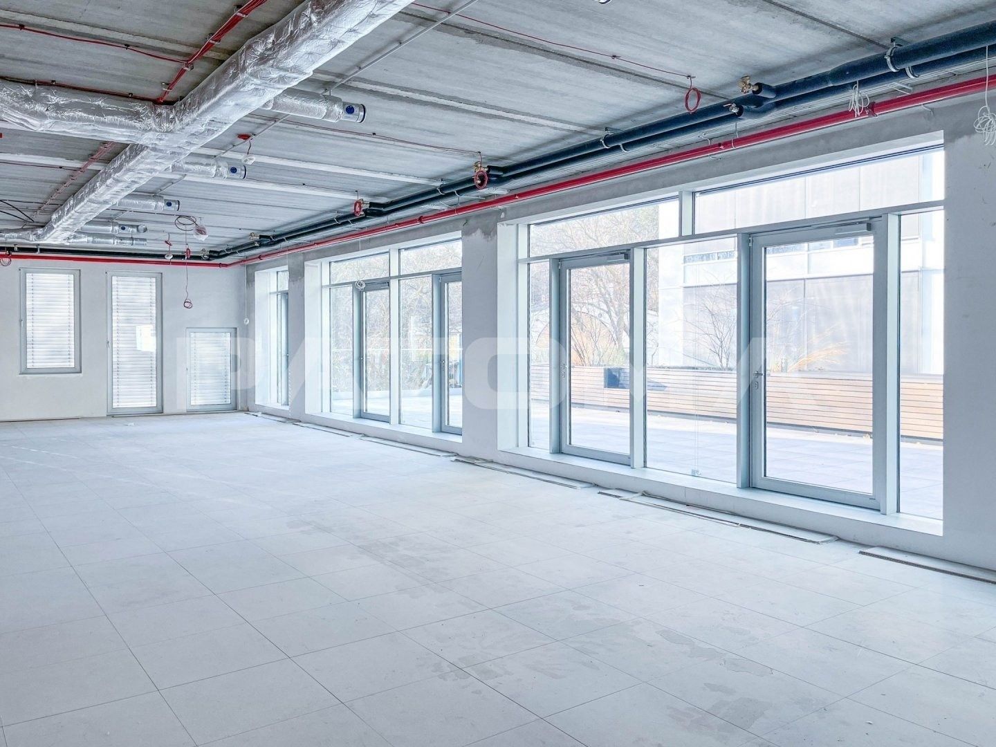 Pronájem kancelář - Generála Píky, Praha, 384 m²