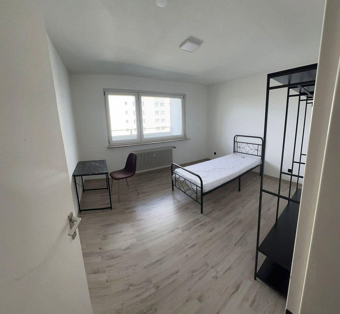 4+1, Gerhart - Hauptmann Straße 15 Erlangen Erlangen Bayern 91058, 90 m² - 1
