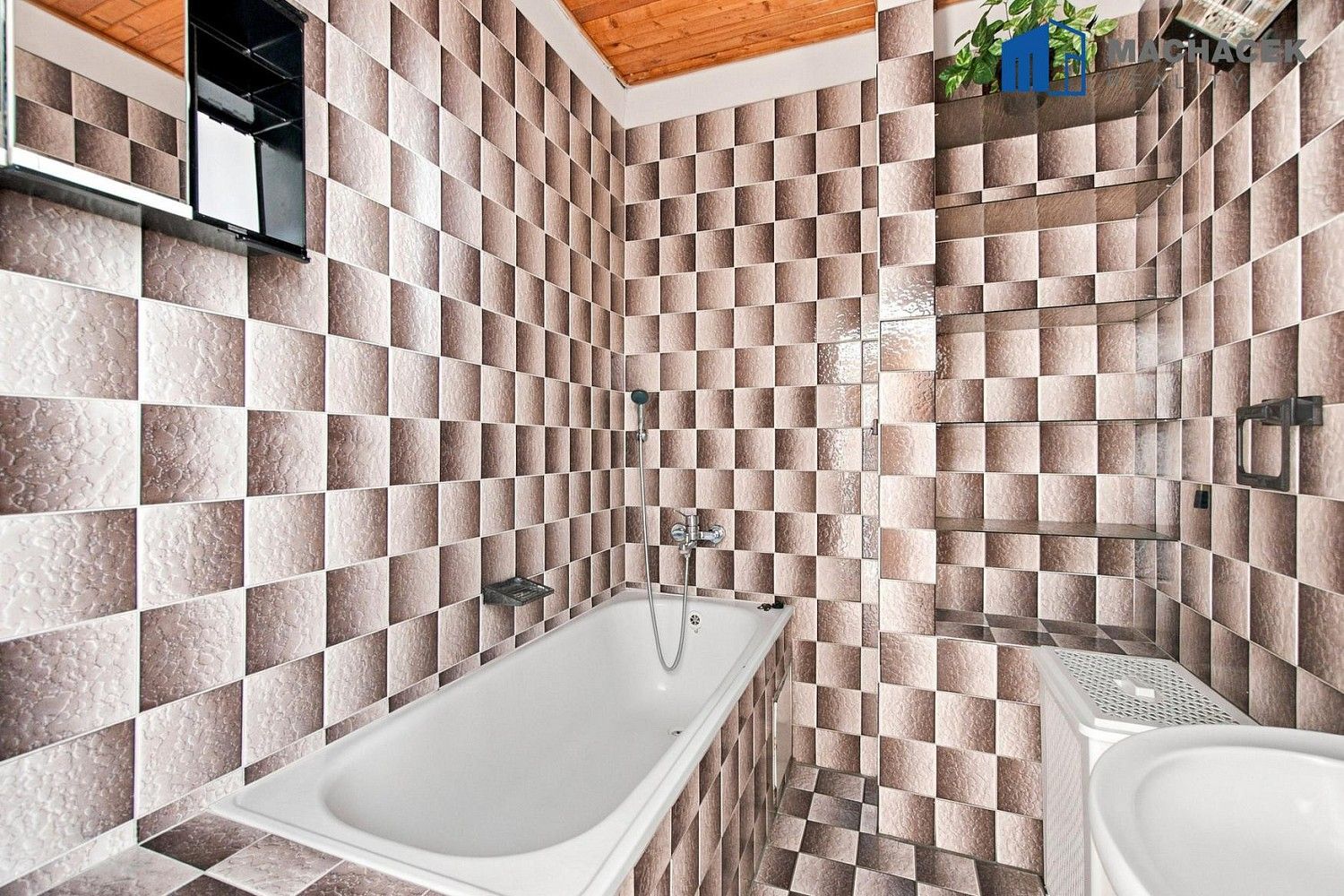 Prodej rodinný dům - Masarykova, Duchcov, okres Teplice, 300 m² - 5