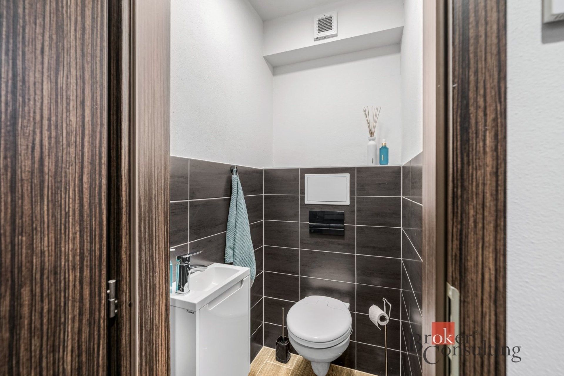 Byt 4+kk · 81 m² · Vochov - 4