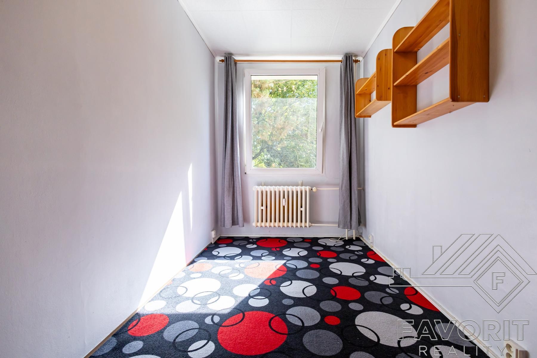Byt 3+1 · 53 m² · Novoborská, Praha - 4