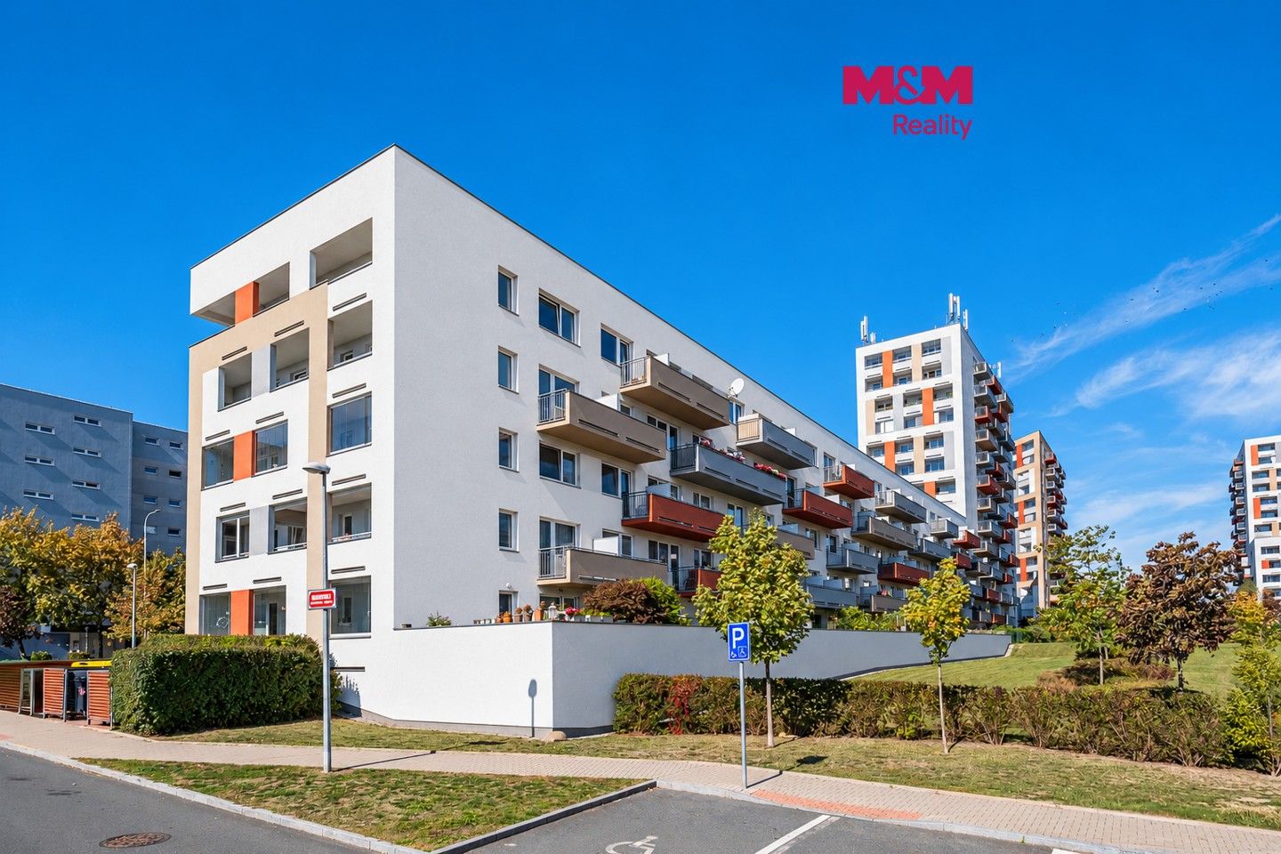 2+kk, Hornoměcholupská, Praha, 60 m² - 1