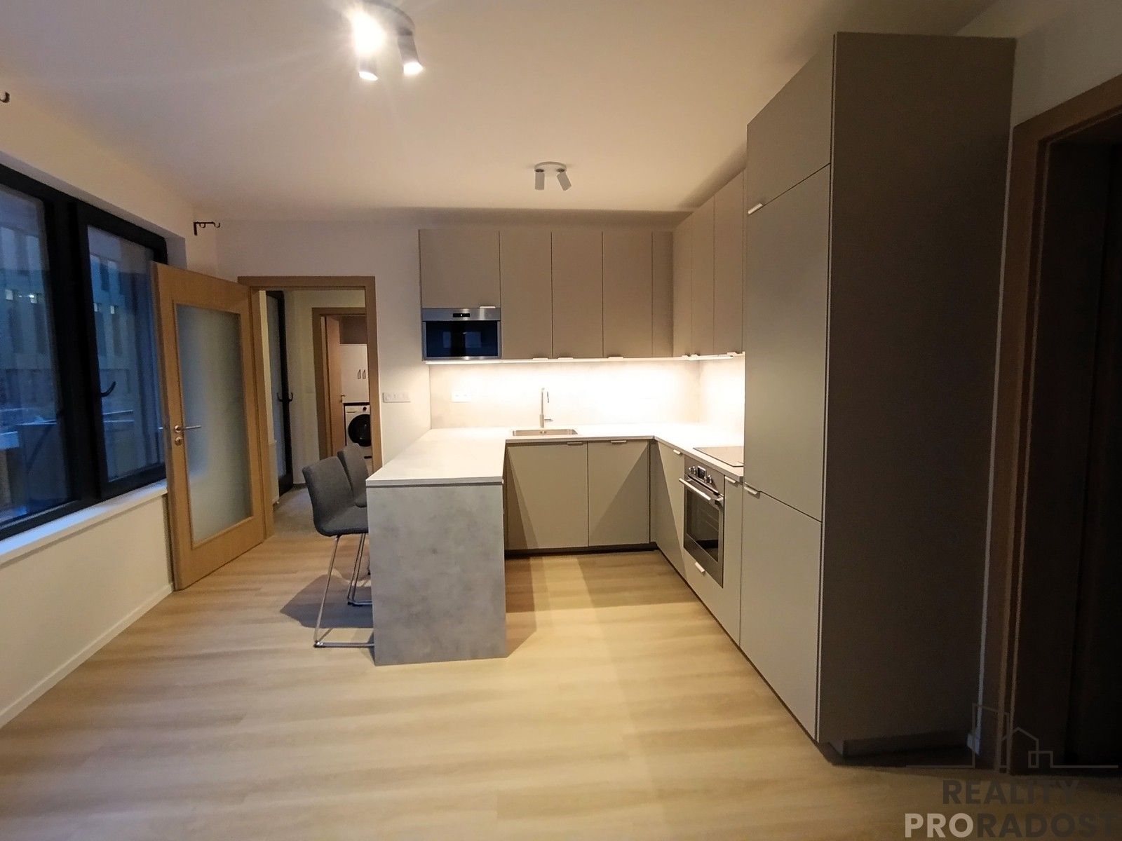 2+kk, Starokošířská, Praha, 43 m²