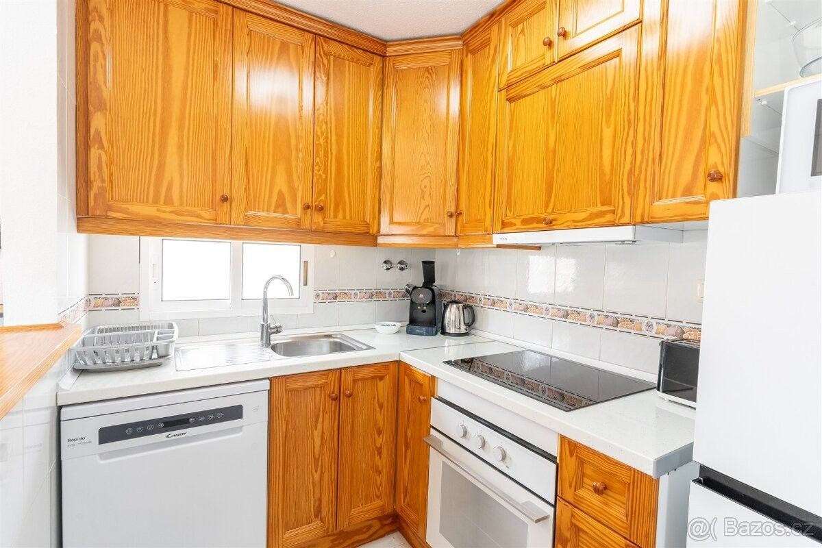 Prodej rodinný dům - 987 66, Zahraničí