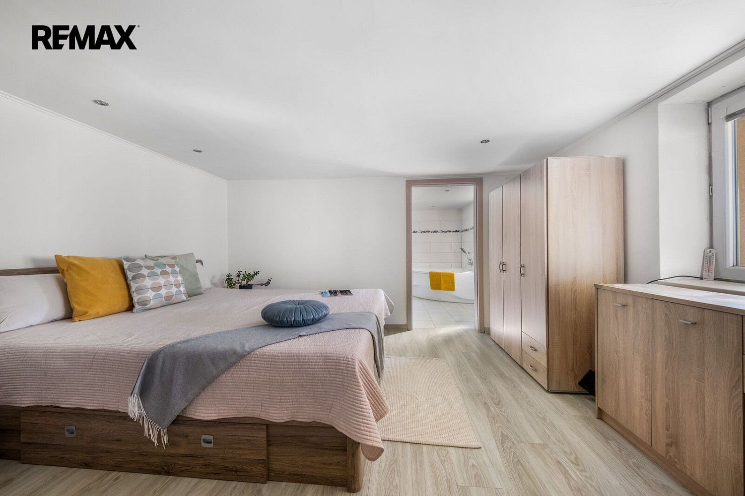 Rodinný dům · 288 m² · Verušičky - Vahaneč, okres Karlovy Vary, Karlovarský kraj - 3