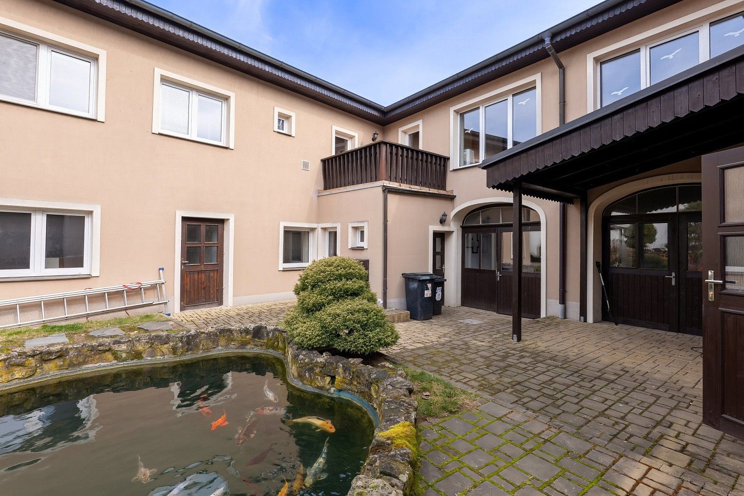 Rodinné domy, Šestajovice, okres Praha-východ, Středočeský kraj, 325 m² - 2