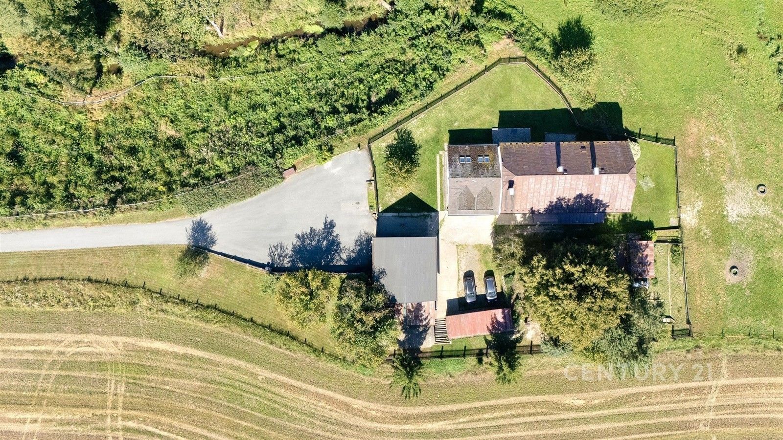 Prodej rodinný dům - Manušice, Česká Lípa, 544 m²