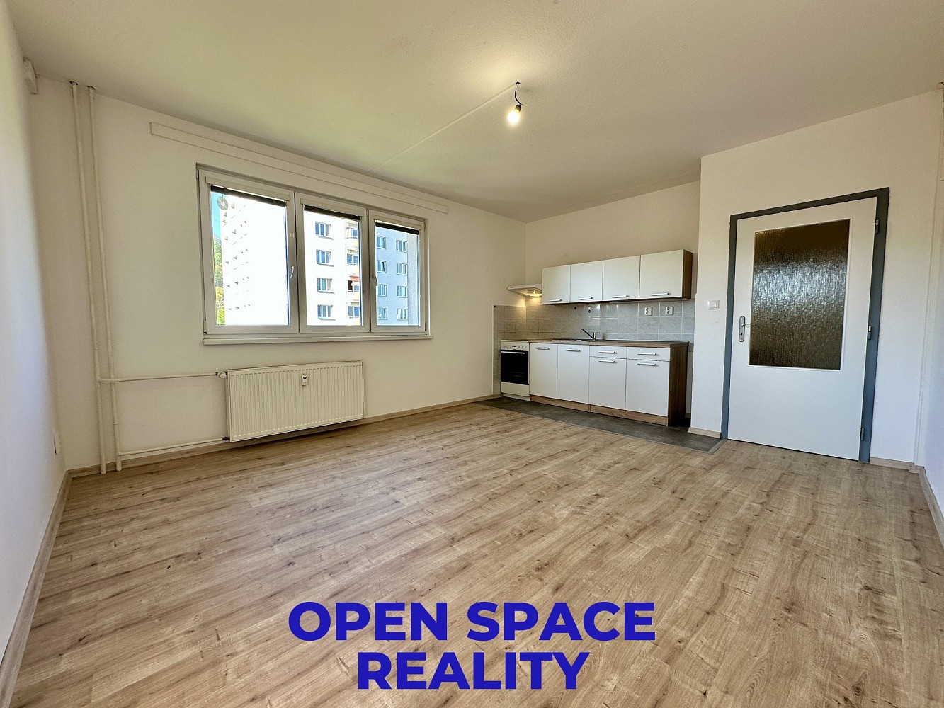 Pronájem byt 2+kk - Sídliště Plešivec, Český Krumlov - Plešivec, 42 m² - 2