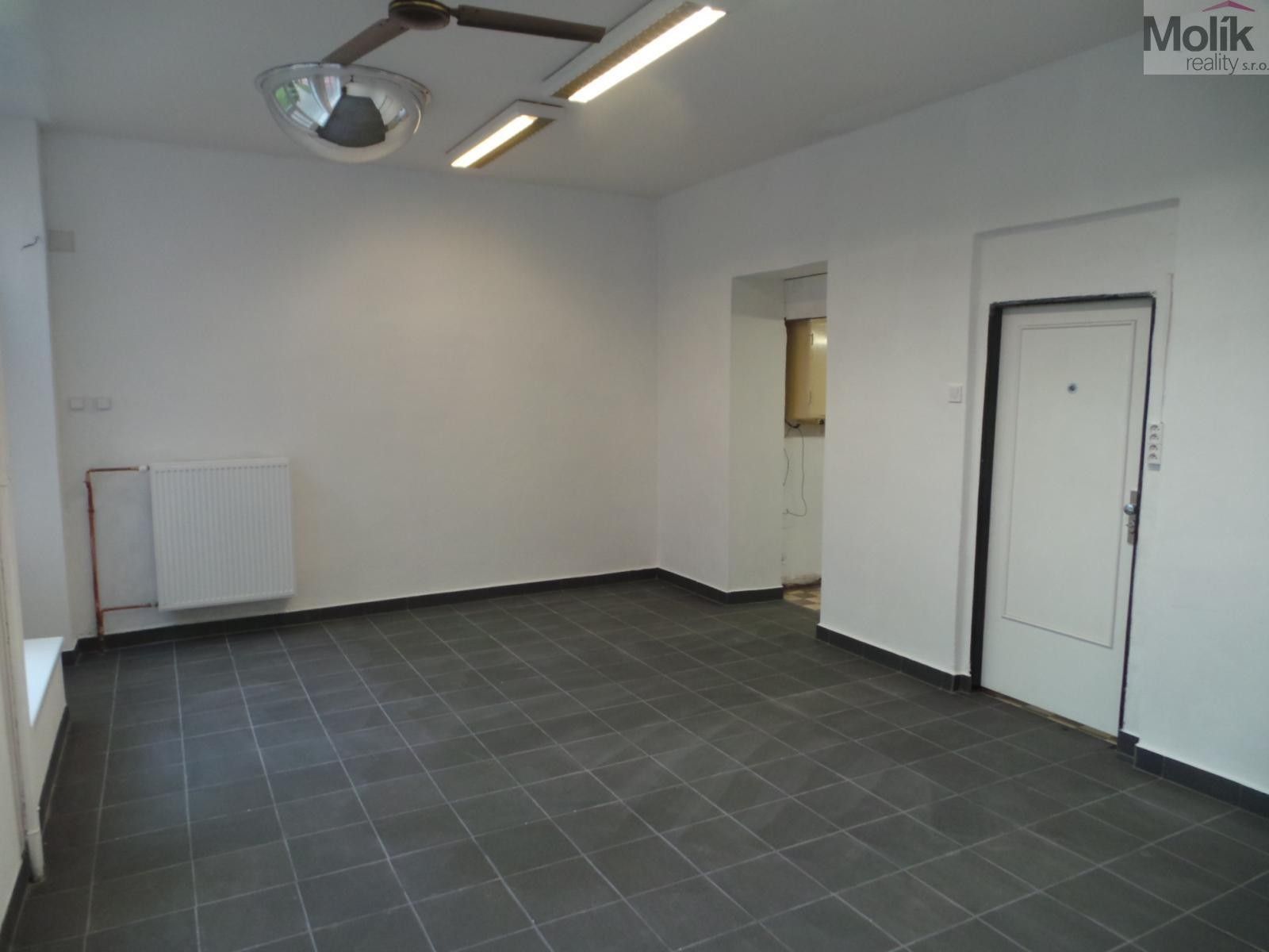Obchodní prostory · 55 m² · Čsl. armády, Most - 4