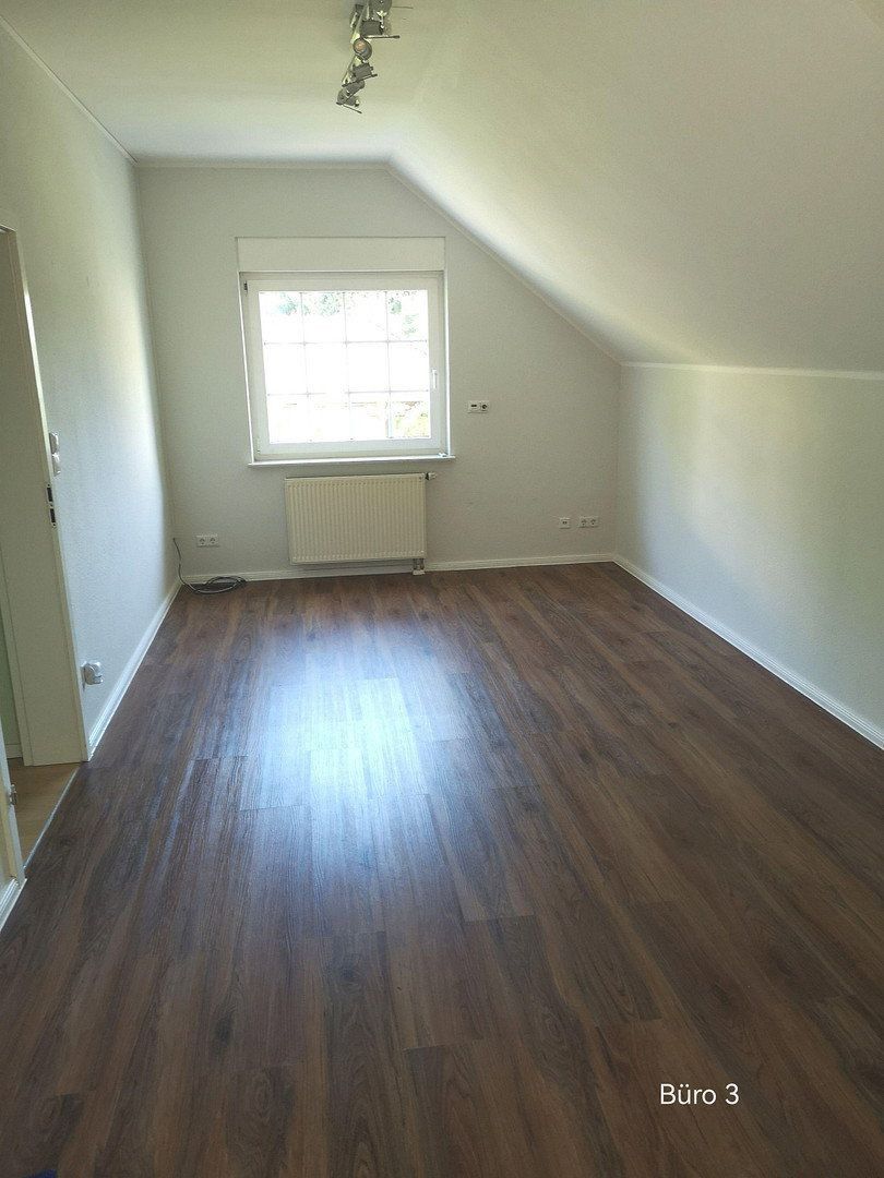 Pronájem kancelář - Berlin Hermsdorf Berlin 13467, 148 m² - 5