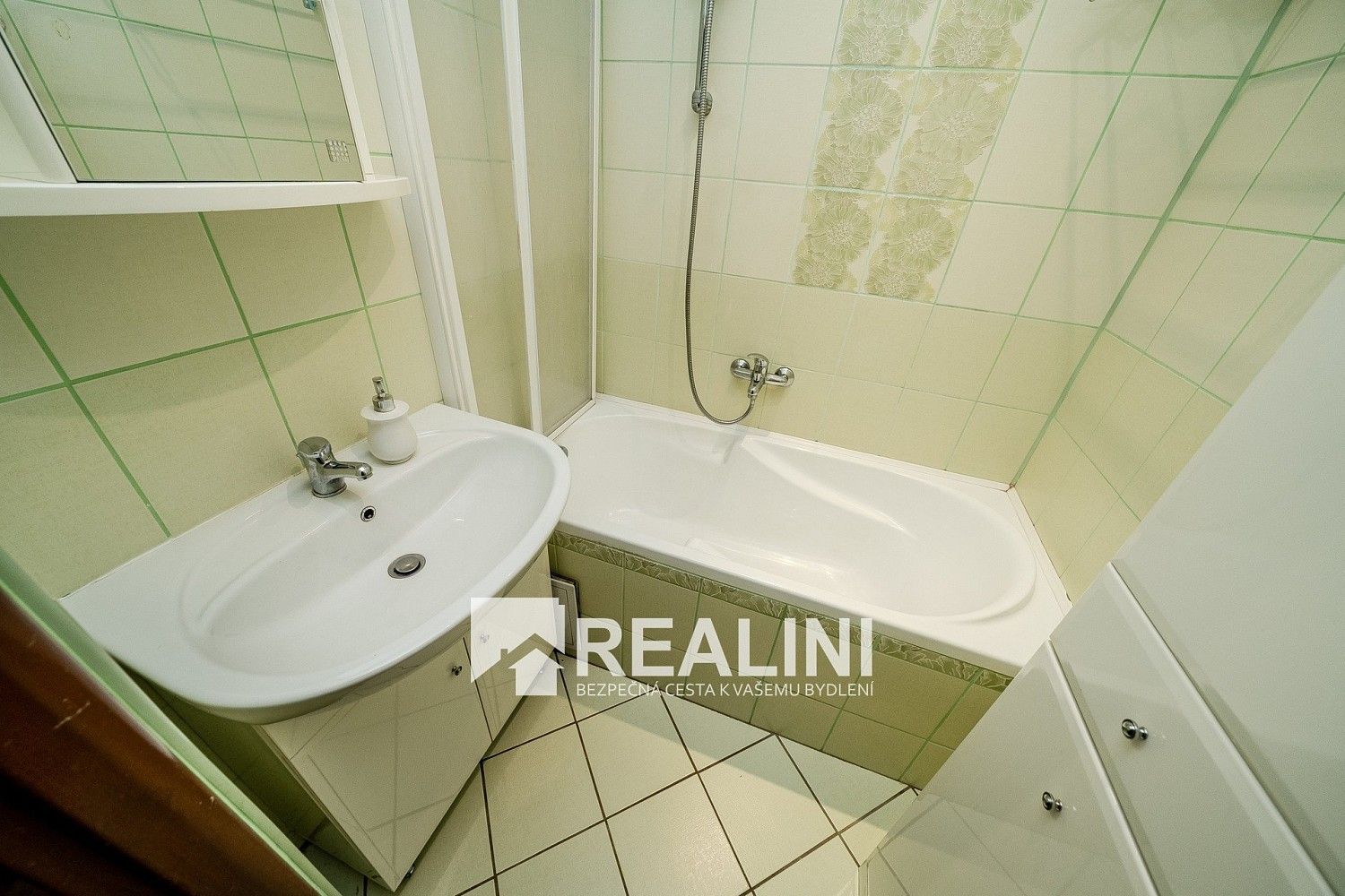 Prodej byt 3+1 - Kašparova, Karviná - Hranice, 74 m² - 2