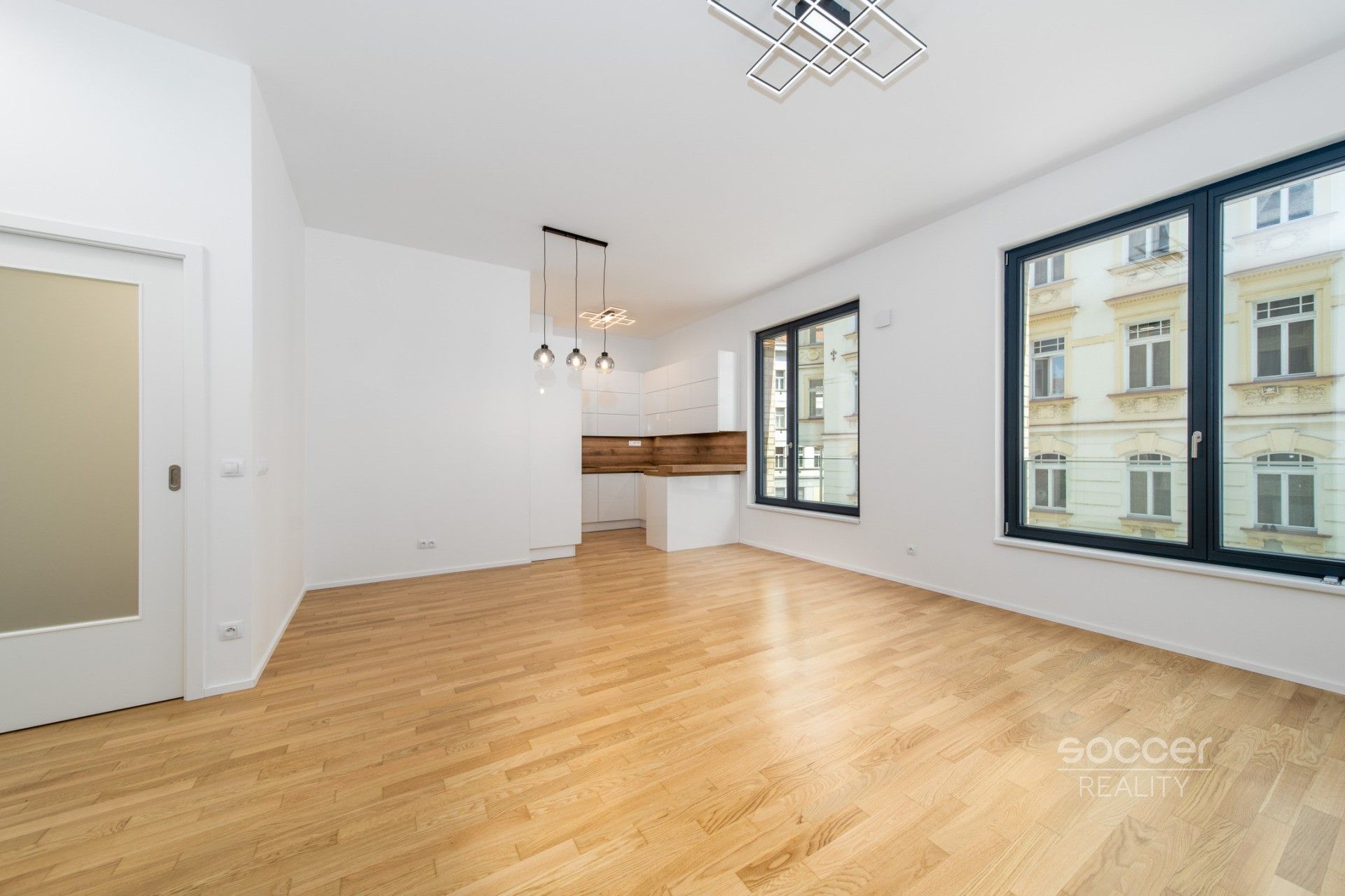 Pronájem byt 2+kk - Krásova, Praha, 63 m²