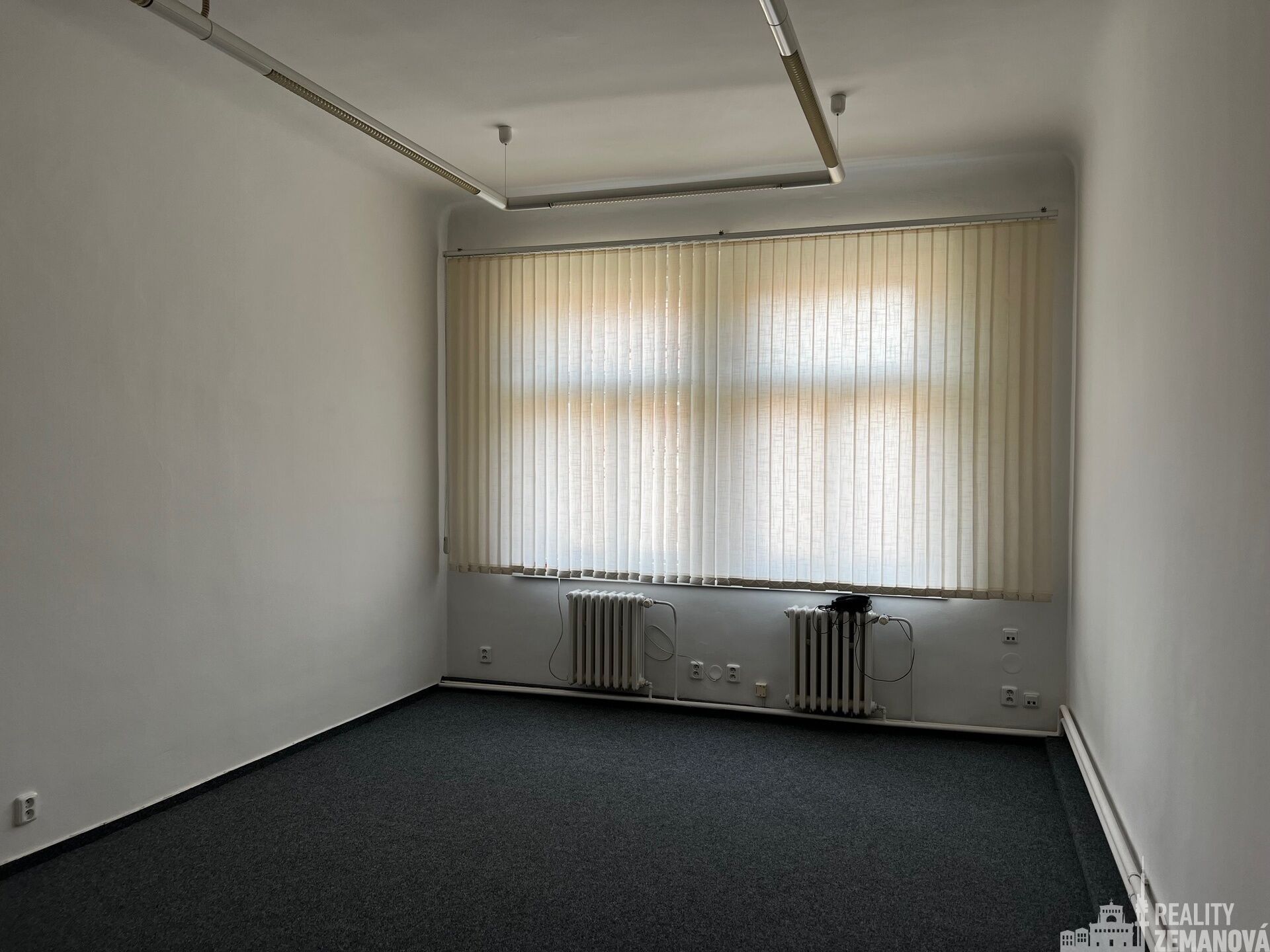Pronájem kancelář - Rumunská, Praha, 25 m² - 1