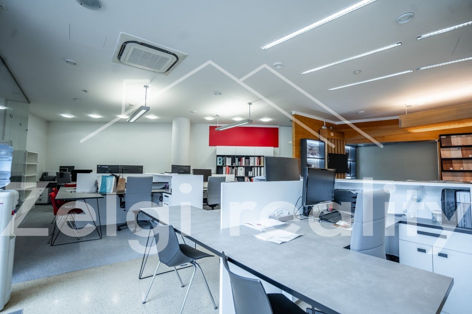 Pronájem obchodní prostory - Židenice, Brno, 193 m²