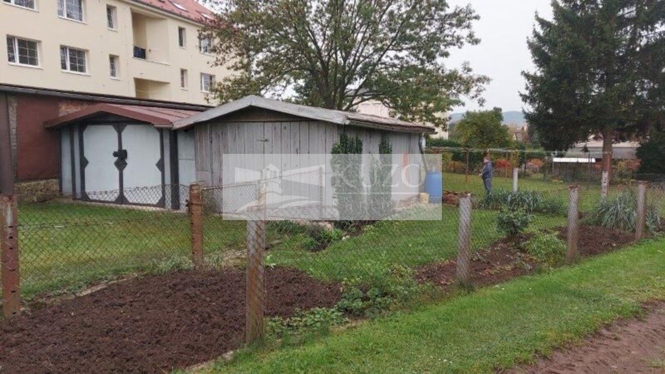 Garáže, Broumov, 20 m²