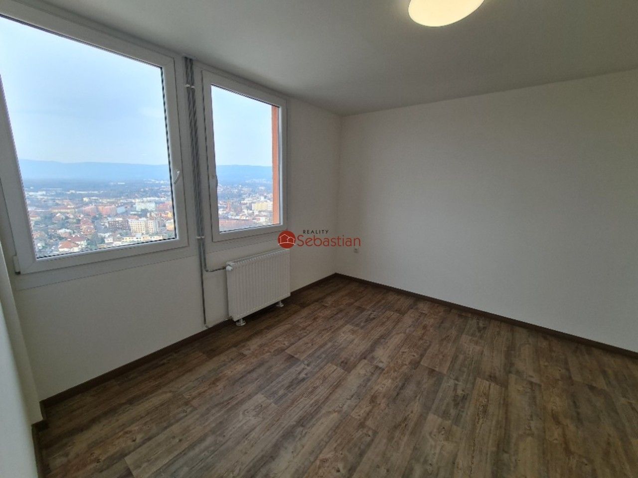Byt 2+kk · 59 m² · Antonína Sochora, Teplice - 3