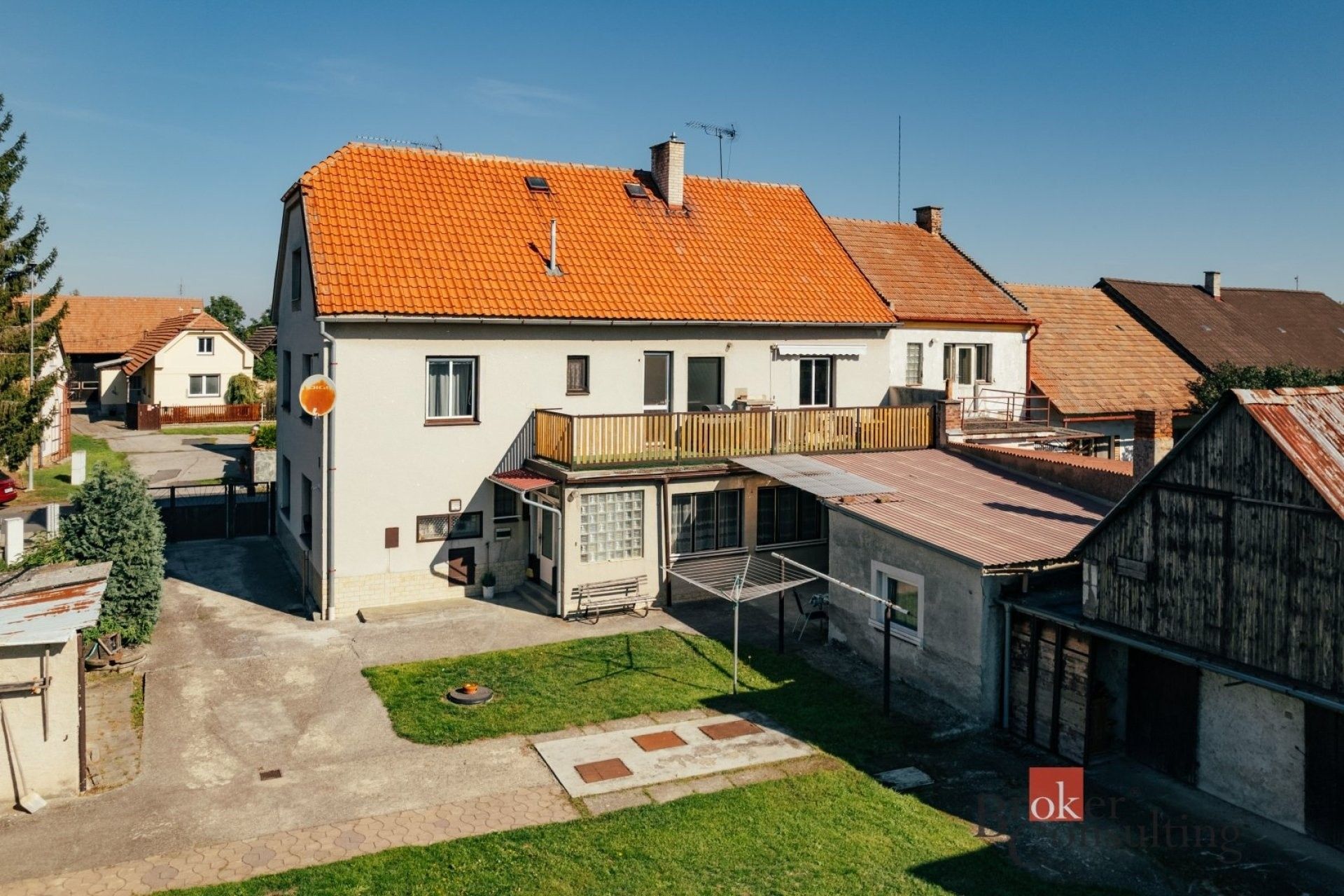 Prodej rodinný dům - Hlavní, Běrunice, 220 m² - 5