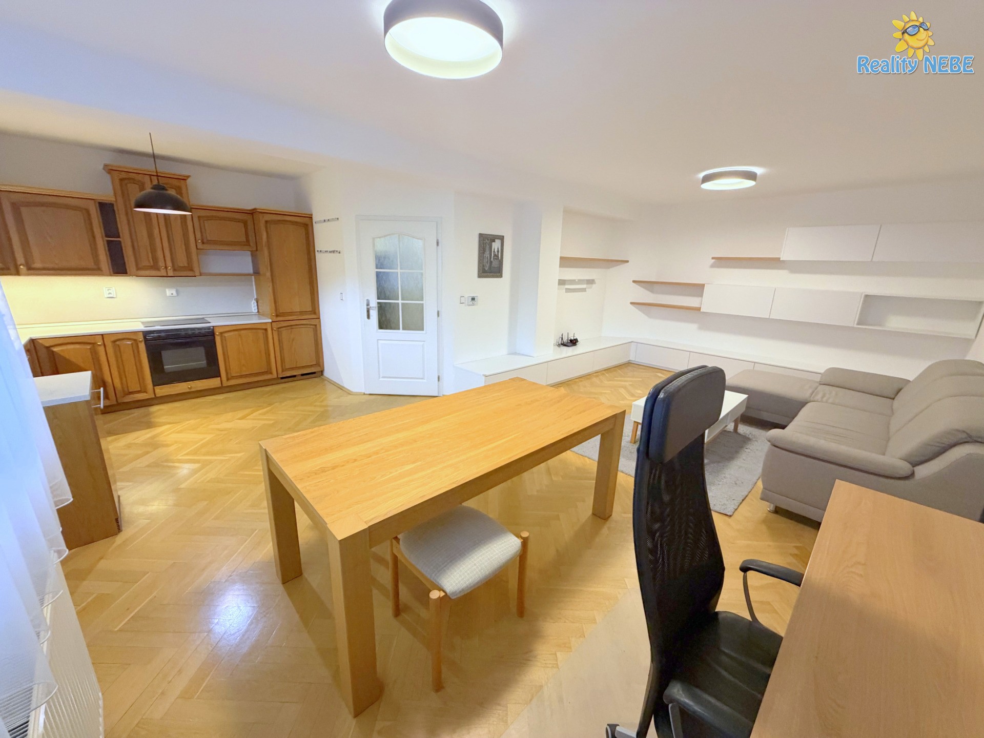 3+kk, Ve Střešovičkách, Praha, 99 m² - 1
