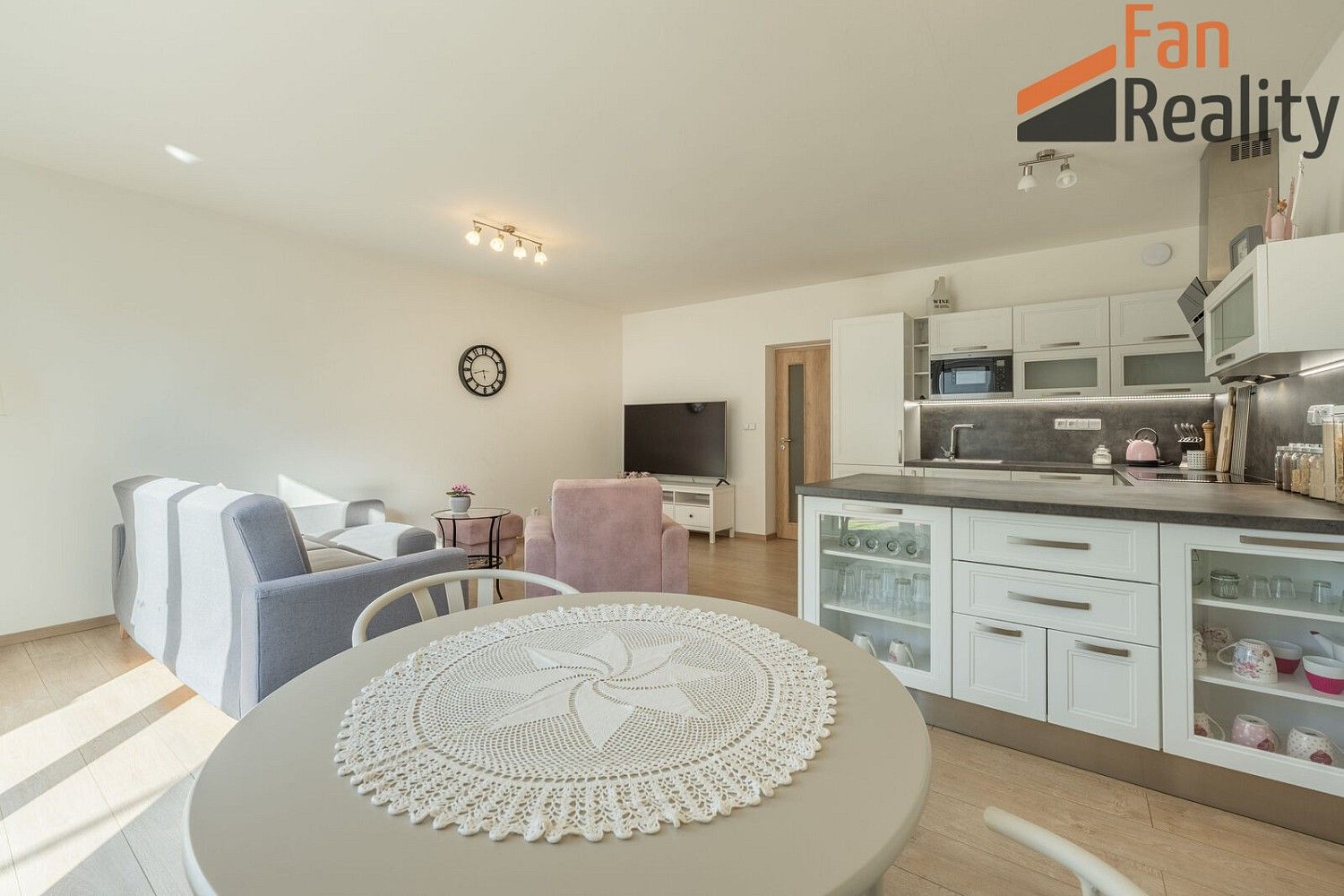 Byt 2+kk · 200 m² · Cedrová, Jesenice, okres Praha-západ - 2