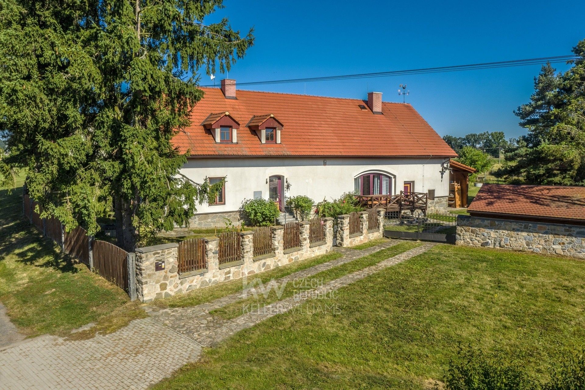 Rodinné domy, Lety, 252 m²