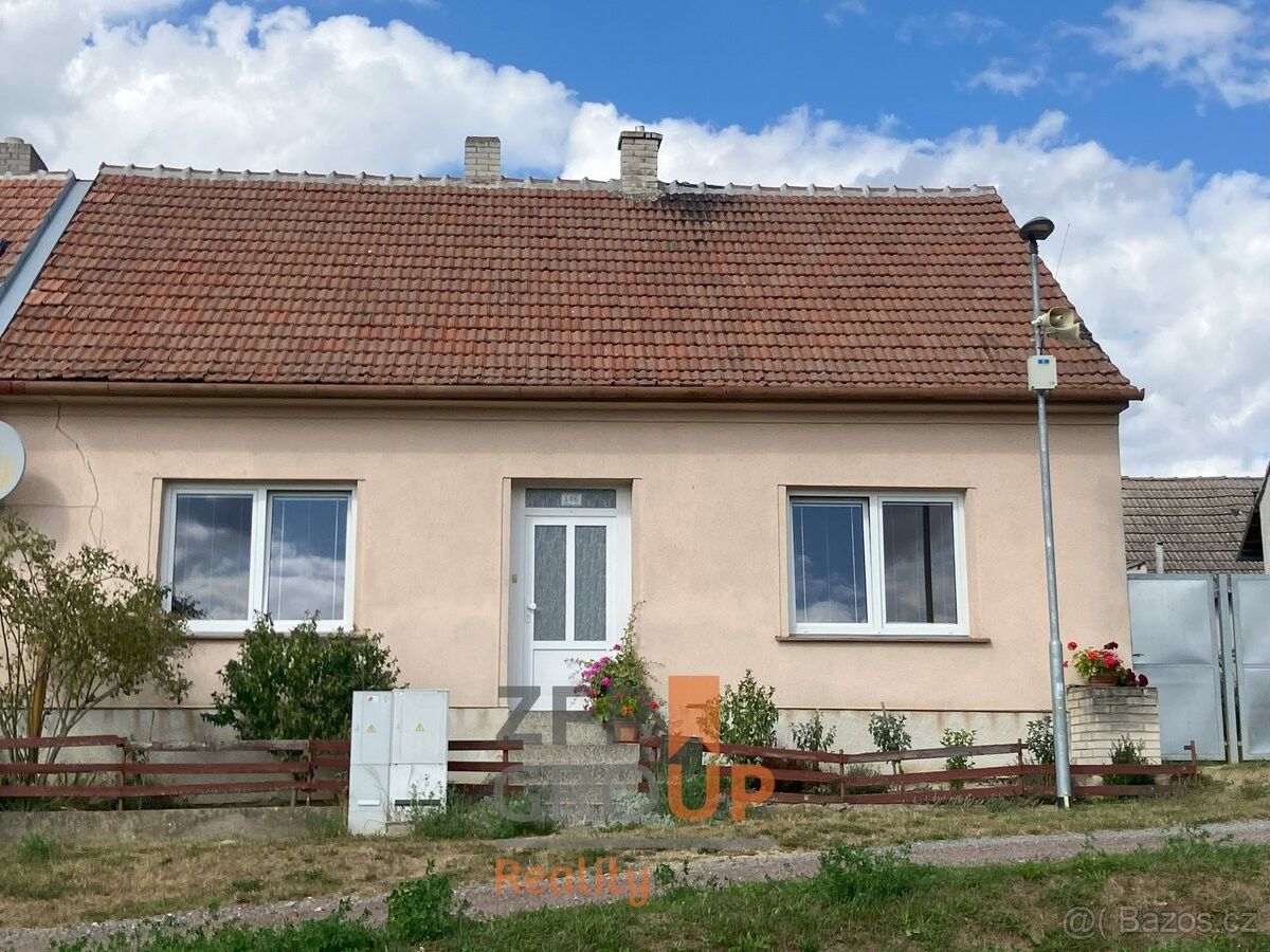 Rodinné domy, Březník, 675 74 - 1