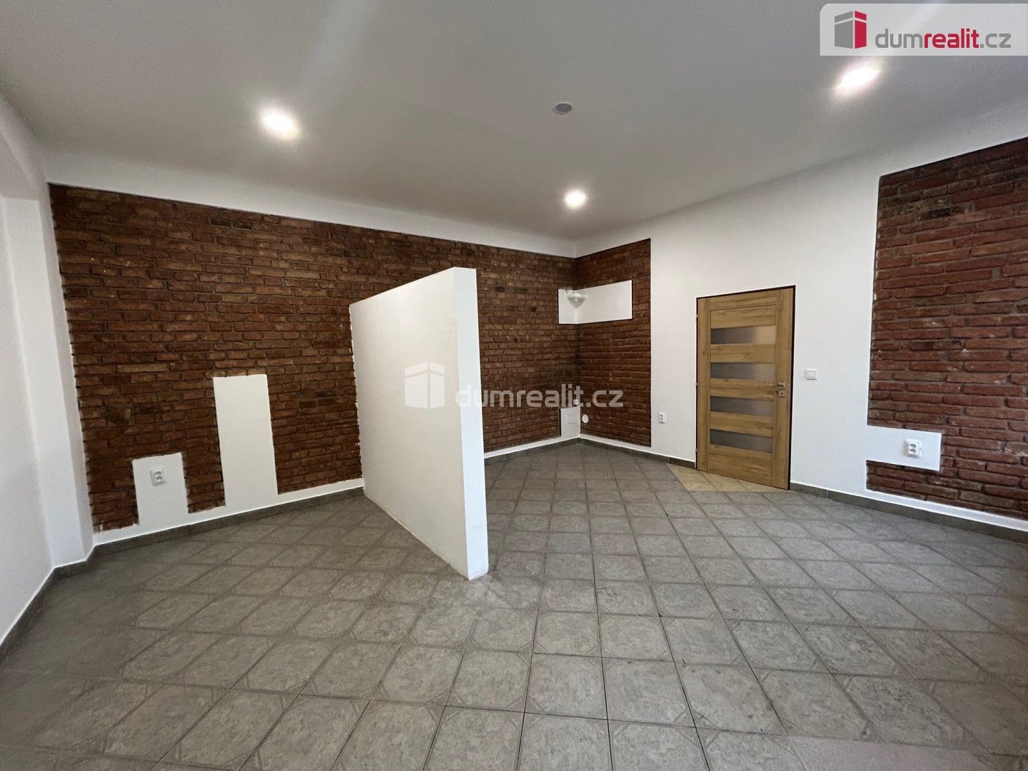 2+kk, Ovčárecká, Kolín, 69 m²