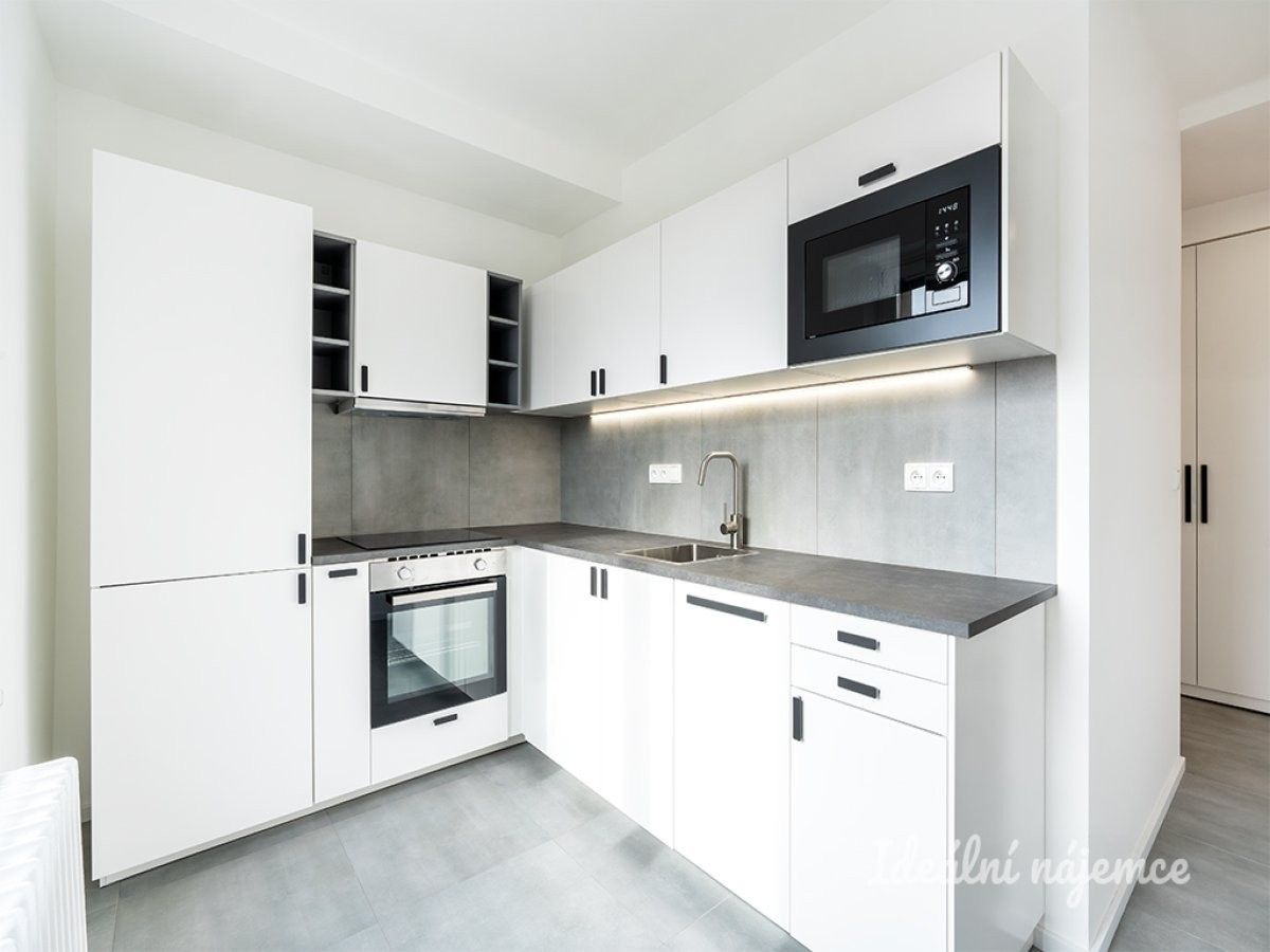 3+1, Severní I, Praha, 66 m² - 1