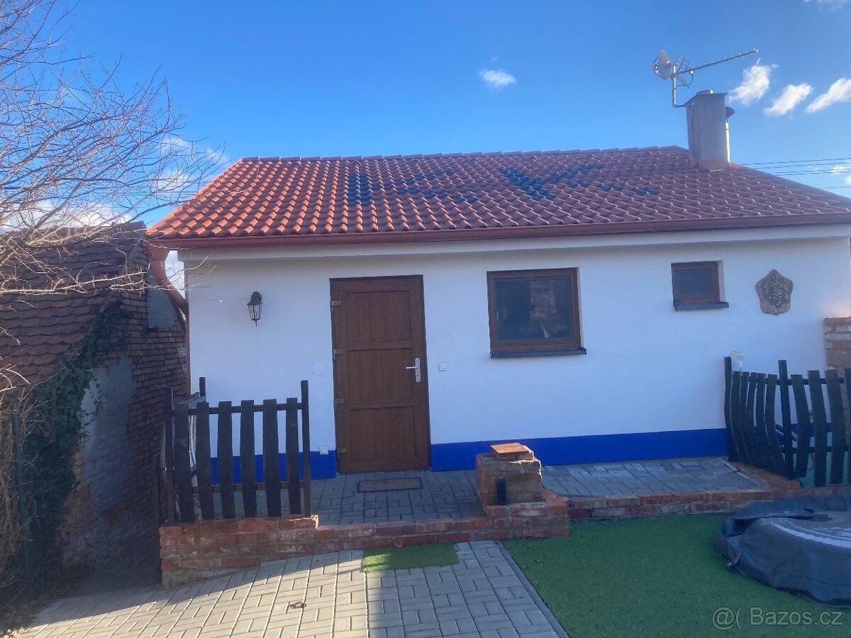 Prodej restaurace - Mutěnice, 696 11