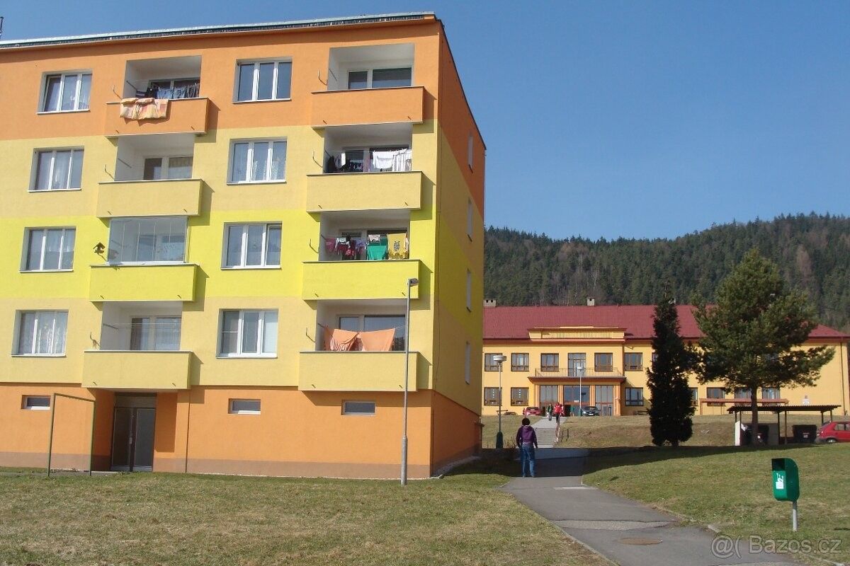 Byty, Hroznětín, 362 33