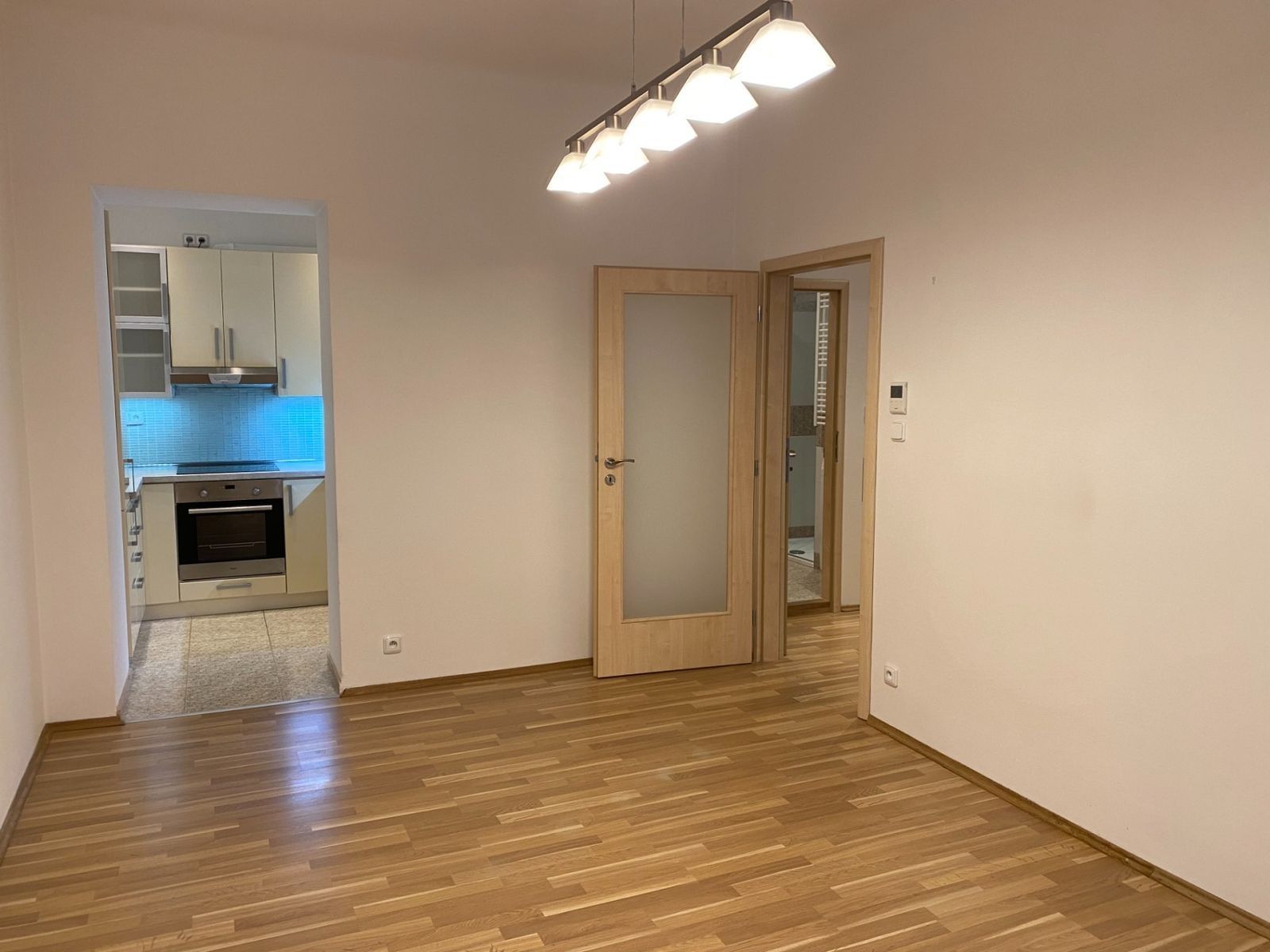 2+kk, Kafkova, Praha - Dejvice, 42 m² - 1