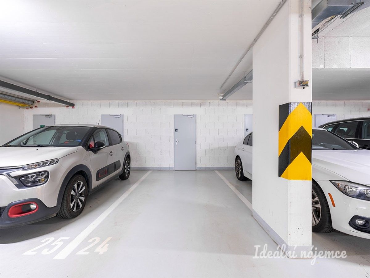 Byt 3+kk · 89 m² · Kloudova, Praha - 3