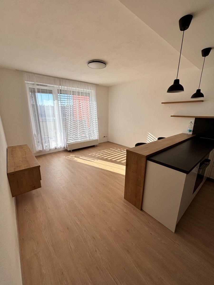 Byt 2+kk · 48 m² · Pšeničná, Hostivice - Litovice, Středočeský kraj - 3