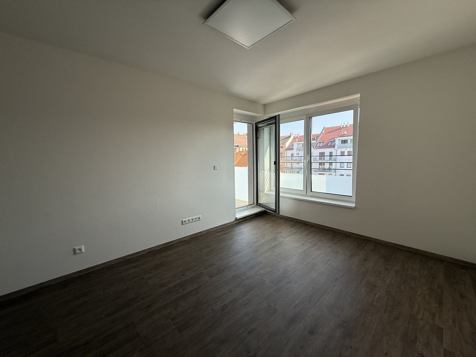 Pronájem byt 2+kk - Chelčického 2066, České Budějovice, 48 m²