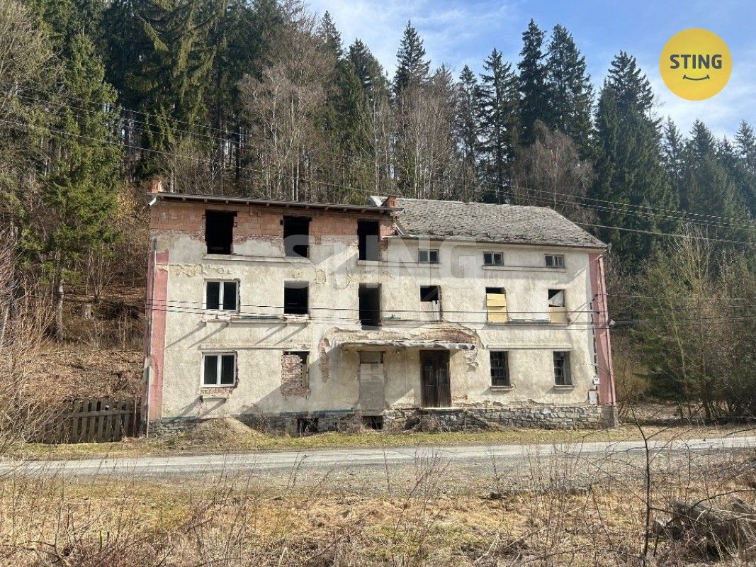 Rodinné domy, Jindřichov, 700 m²