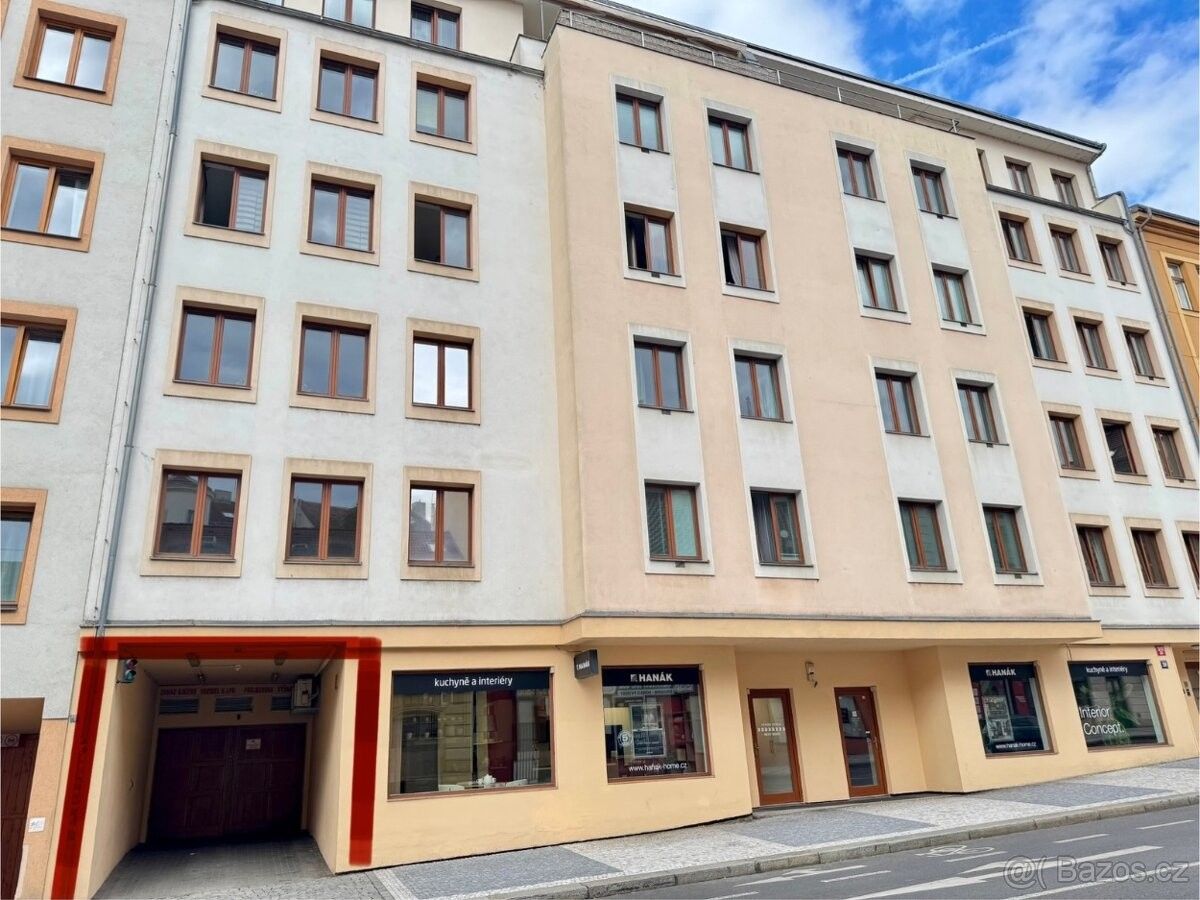 Pronájem garáž - Praha, 130 00