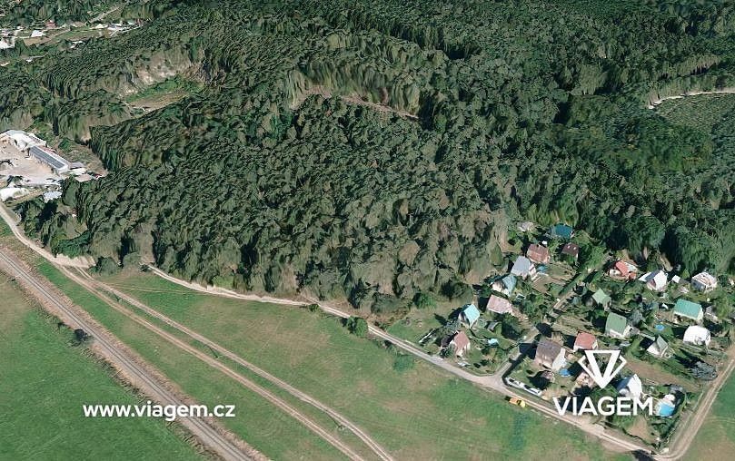 Les · Kamenný Přívoz, okres Praha-západ, Středočeský kraj - 1
